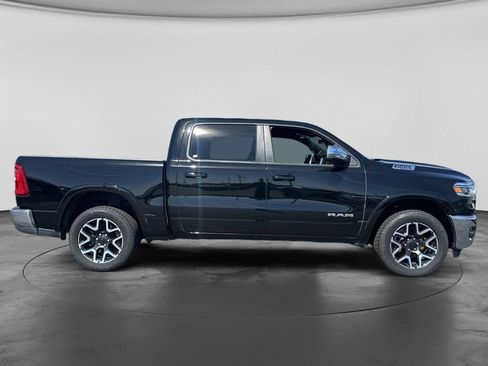 Used 2025 RAM 1500 Laramie AWD/4WD image 6