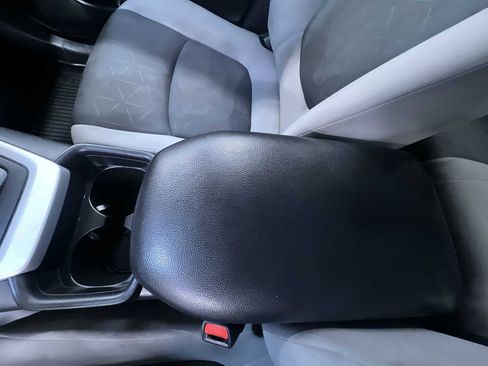 Used 2021 Toyota RAV4 XLE image 23