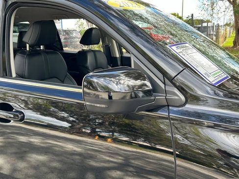 Used 2023 Honda Pilot EX-L image 35