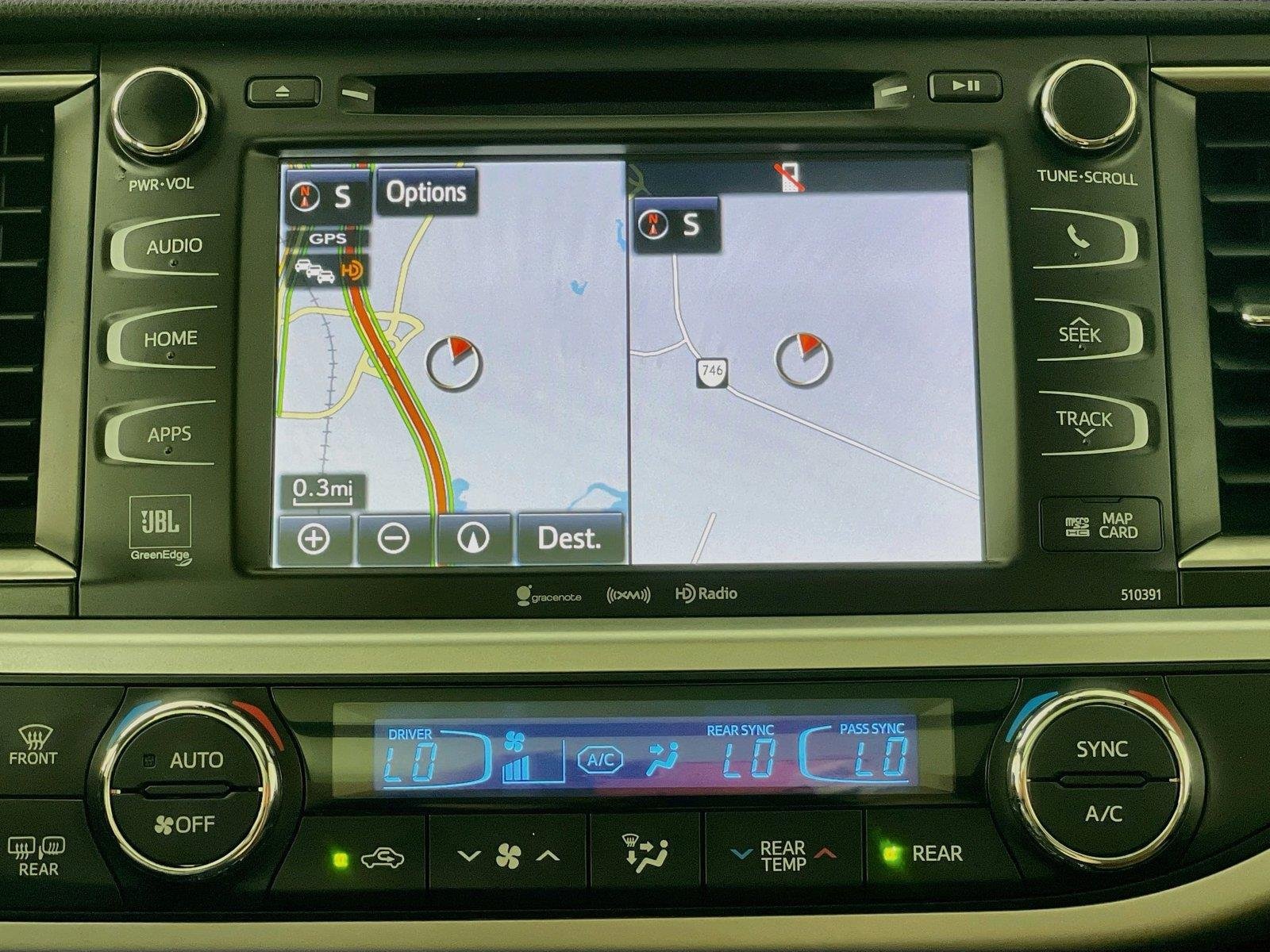 Used 2019 Toyota Highlander Limited Platinum AWD/4WD image 15