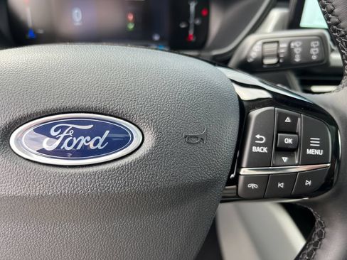 New 2026 Ford Escape SE FWD image 32