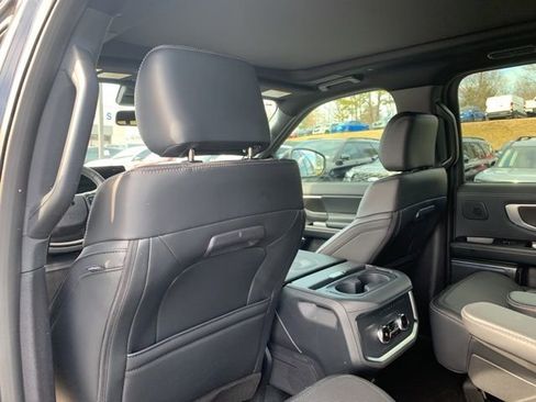 New 2025 Ford Expedition Platinum w/ Stealth Performance Package image 20