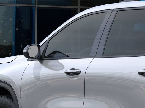 New 2026 Chevrolet Traverse Z71 w/ Enhanced Driving Package AWD/4WD image 11