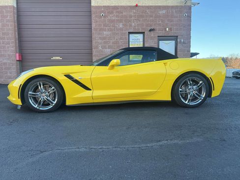 Used 2017 Chevrolet Corvette Stingray Convertible w/ 3LT Preferred Equipment Group image 21