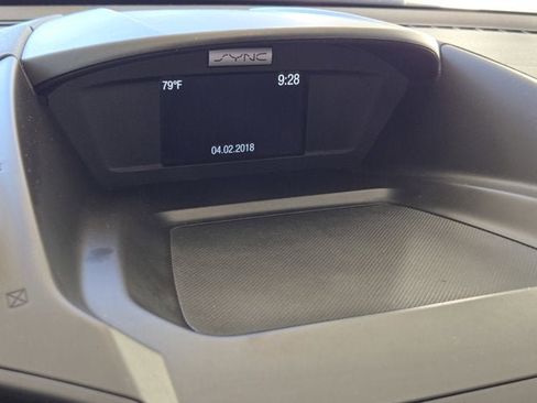 Used 2017 Ford Escape SE w/ SE Sport Appearance Package image 22