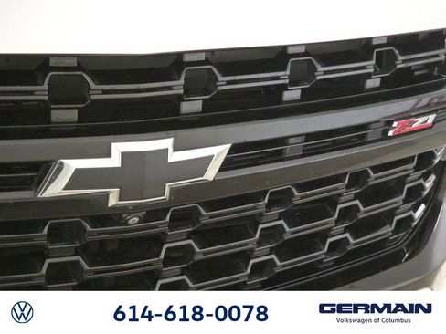 Used 2023 Chevrolet Suburban Z71 w/ Luxury Package AWD/4WD image 17