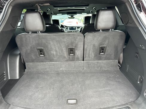 Used 2022 Buick Enclave Avenir w/ Trailering Package, 5000 lbs. AWD/4WD image 12