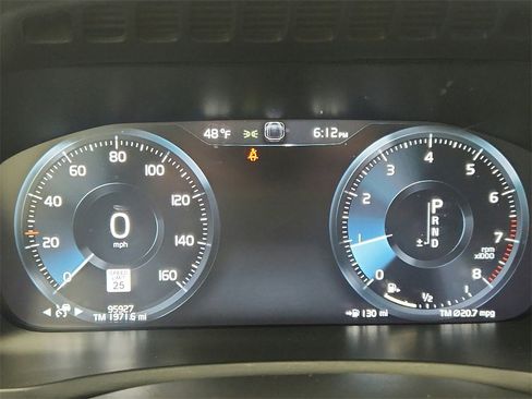 Used 2021 Volvo XC90 T6 Inscription w/ Lounge Package image 14