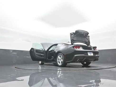 New 2026 Ford Mustang Coupe image 38