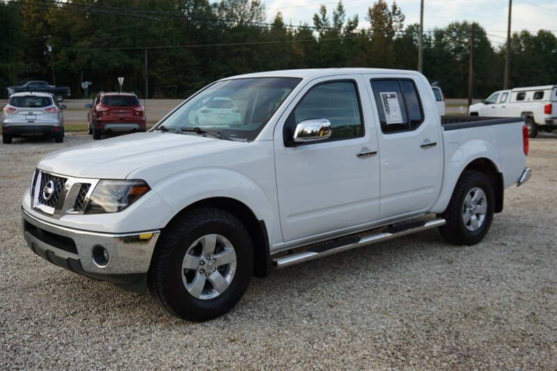 Used 2009 Nissan Frontier SE w/ SE Value Truck Pkg RWD image 9