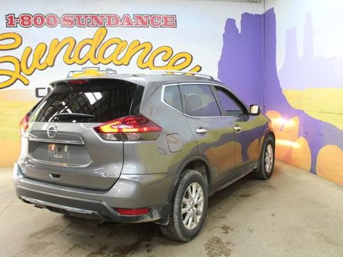 Used 2019 Nissan Rogue SV AWD/4WD image 8