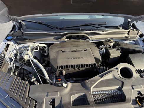 Used 2025 Honda Pilot Black Edition image 38
