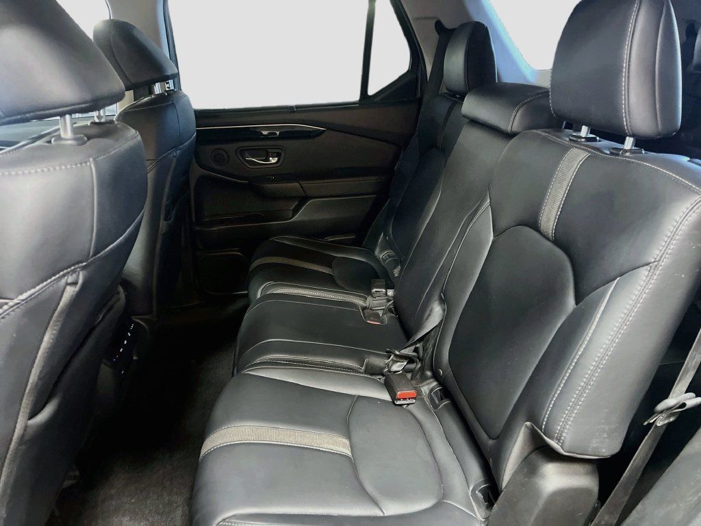 Used 2025 Honda Pilot Touring image 26