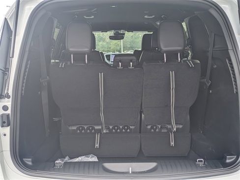 New 2026 Chrysler Pacifica Select image 14