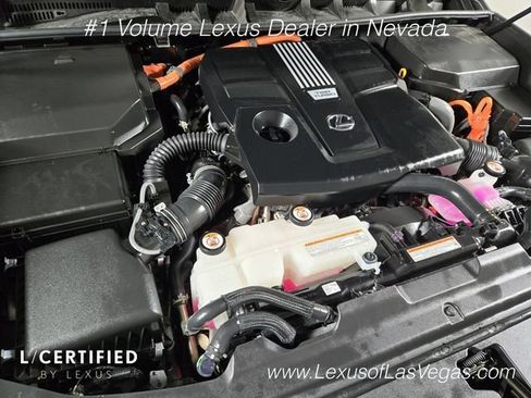 Certified 2025 Lexus LX 700h Luxury AWD/4WD image 29