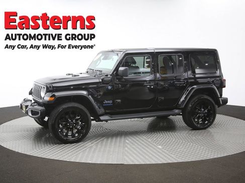Used 2025 Jeep Wrangler Unlimited Sahara AWD/4WD image 59