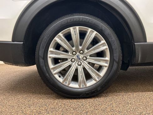 Used 2021 Ford Explorer Limited w/ Hybrid Equipment Group 310A image 29