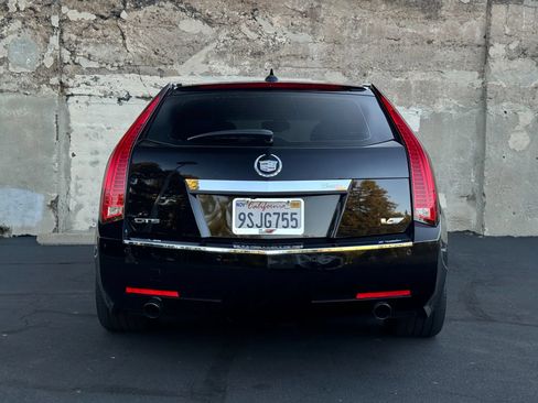 Used 2013 Cadillac CTS V RWD image 7