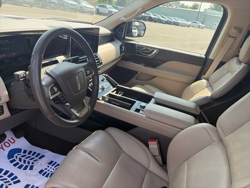 Used 2024 Lincoln Navigator Reserve AWD/4WD image 16