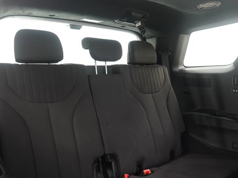 Used 2025 Hyundai Palisade Calligraphy image 13