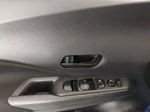 Used 2023 Nissan Kicks S FWD image 14