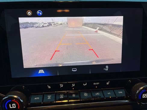 Used 2023 Chevrolet Colorado LT w/ LT Convenience Package III image 23