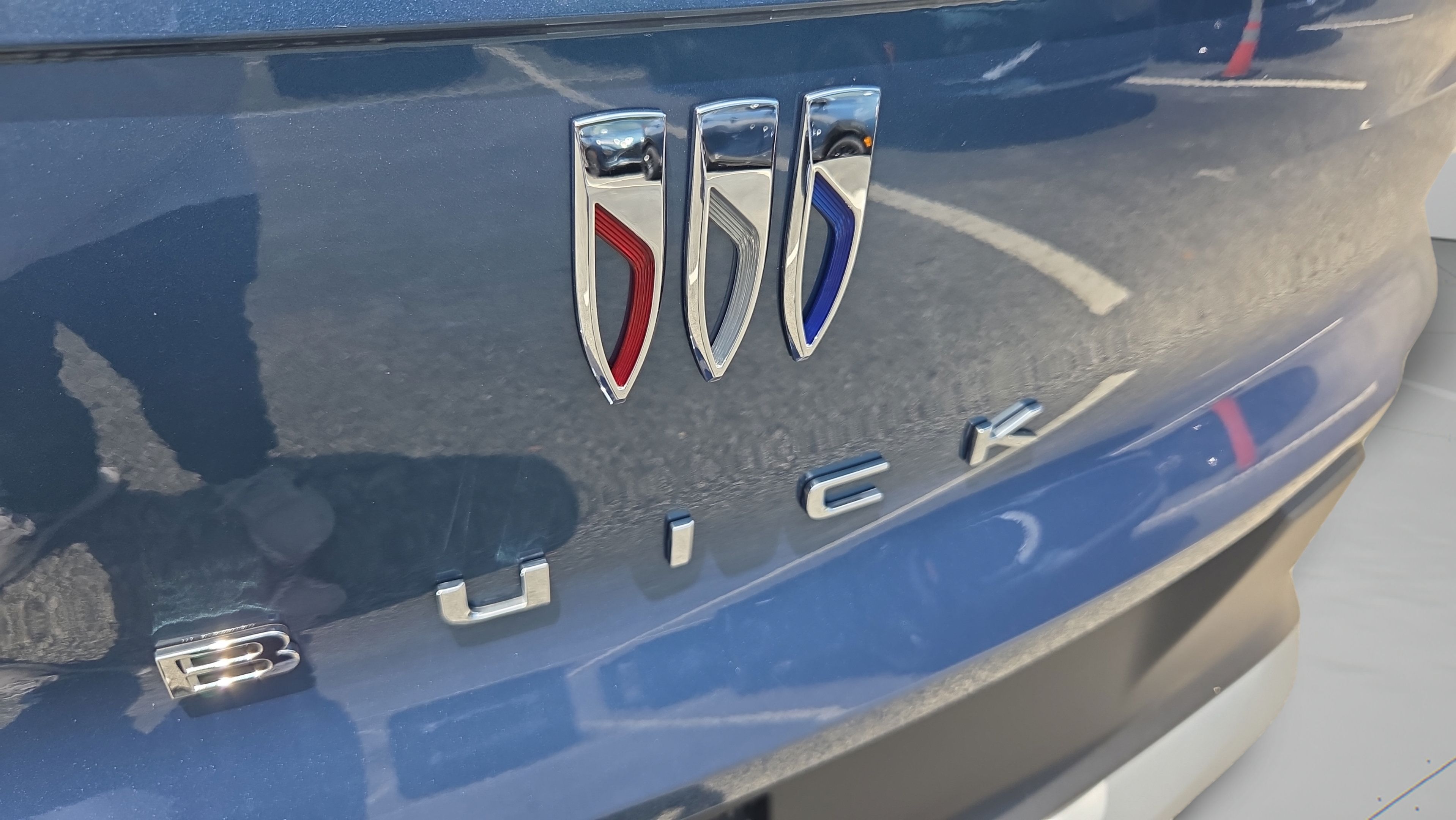 New 2026 Buick Envista Sport Touring w/ Convenience I Package FWD image 15