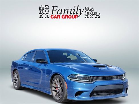 Used 2023 Dodge Charger R/T w/ Plus Group image 2