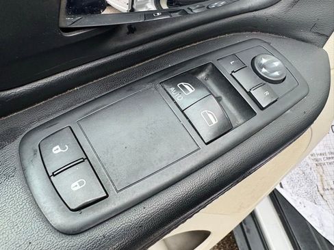 Used 2012 Dodge Grand Caravan American Value Package image 18