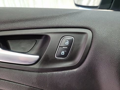 Used 2018 Ford Escape SE image 41