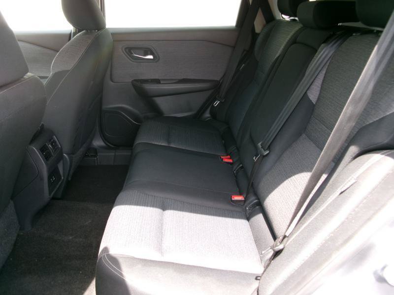 Used 2023 Nissan Rogue SV FWD image 10