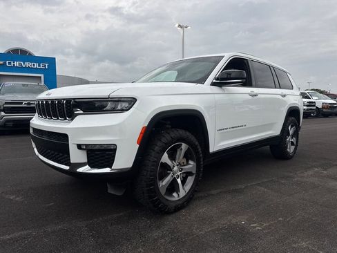 Used 2024 Jeep Grand Cherokee L Limited AWD/4WD image 2