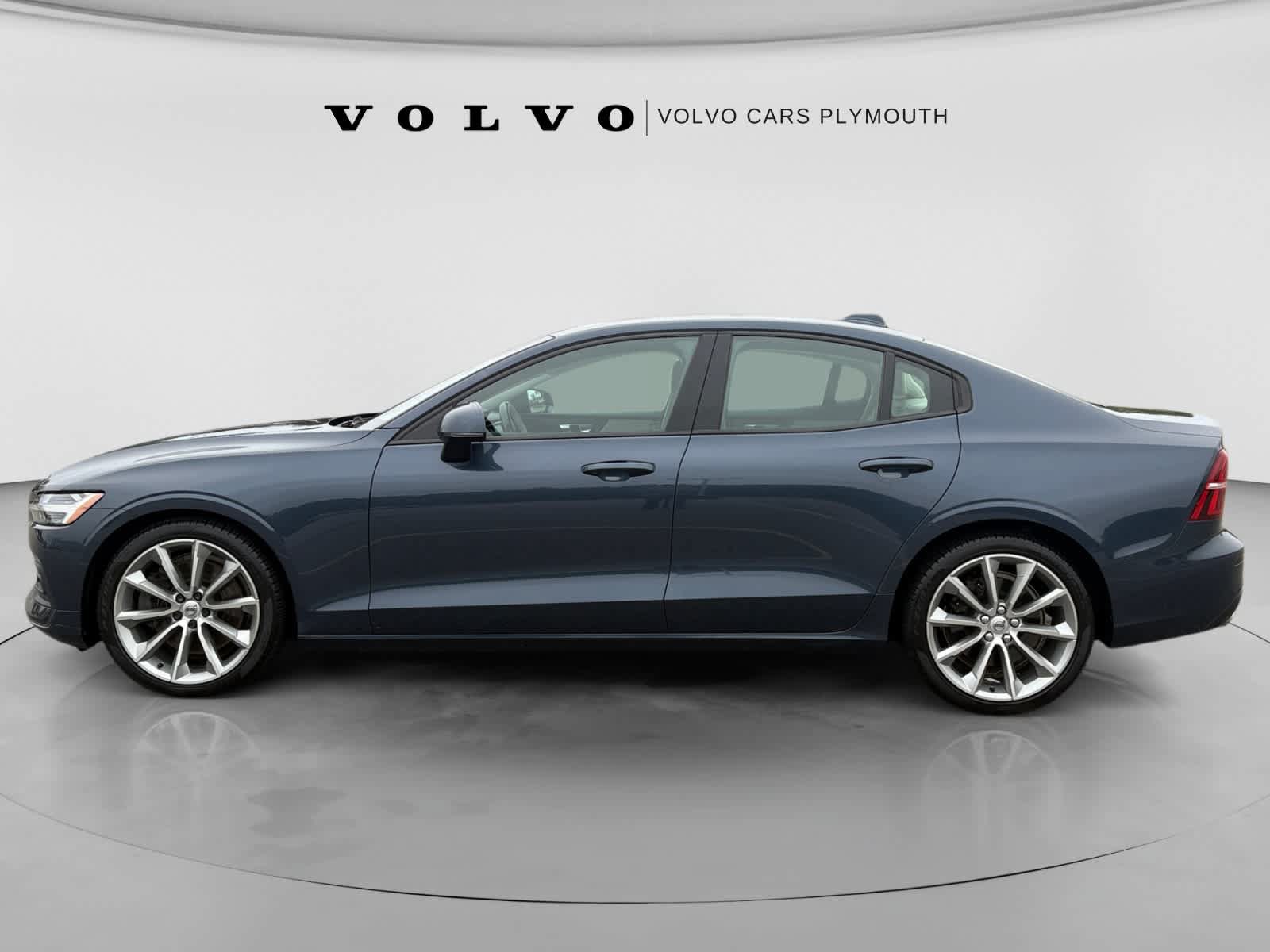 Used 2021 Volvo S60 T6 Momentum w/ Premium Package AWD/4WD image 4
