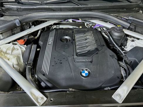 Used 2021 BMW X5 sDrive40i w/ Premium Package 2 RWD image 9
