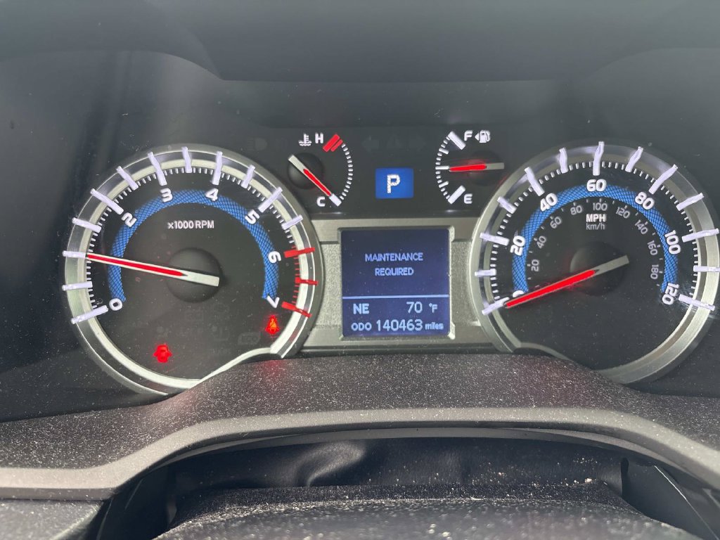 Used 2016 Toyota 4Runner SR5 AWD/4WD image 11