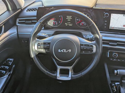 Used 2022 Kia K5 EX image 16