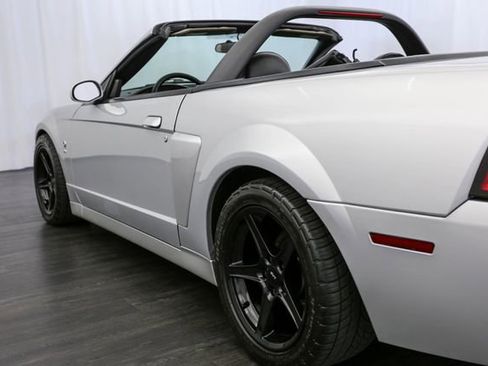 Used 2004 Ford Mustang Cobra RWD image 27