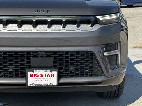 New 2026 Jeep Grand Wagoneer L 4DR 2WD image 5