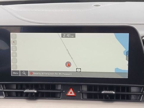 Used 2024 Kia Sportage EX image 16