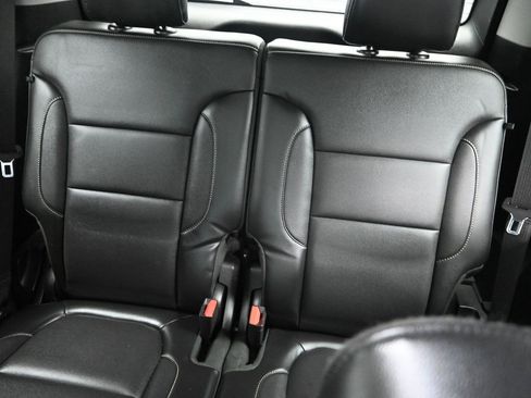 Used 2018 GMC Acadia SLT image 33