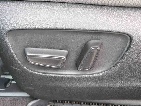 Used 2024 Toyota Sienna LE image 25