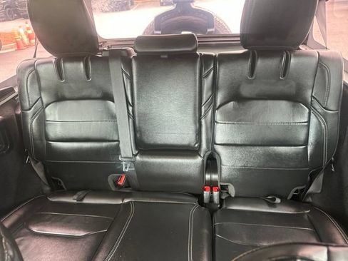 Used 2023 Jeep Wrangler Unlimited Sahara w/ Cold Weather Group AWD/4WD image 14