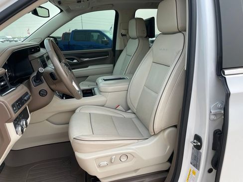 Used 2021 GMC Yukon XL Denali AWD/4WD image 7