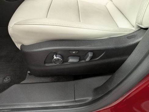 Used 2019 Cadillac XT4 Premium Luxury FWD image 20