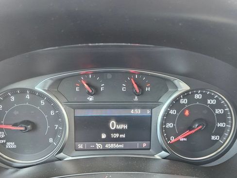 Used 2024 GMC Terrain SLT AWD/4WD image 28