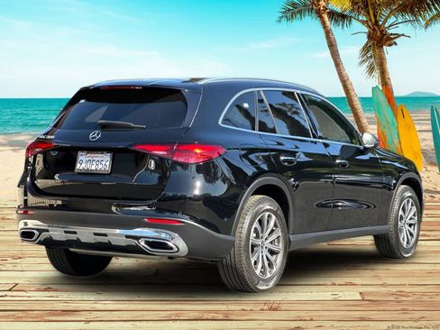 Used 2024 Mercedes-Benz GLC 300 image 6