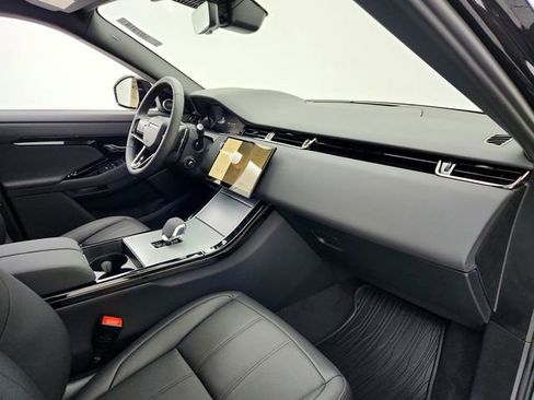 Used 2024 Land Rover Range Rover Evoque S image 17