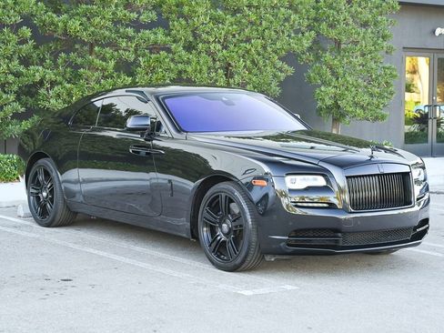 Used 2020 Rolls-Royce Wraith image 3