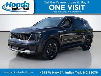 Used 2025 Kia Sorento S w/ Panoramic Sunroof Package