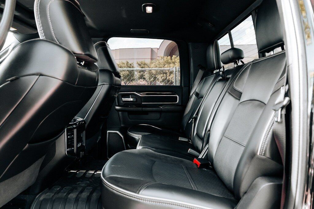 Used 2022 RAM 3500 Laramie AWD/4WD image 11